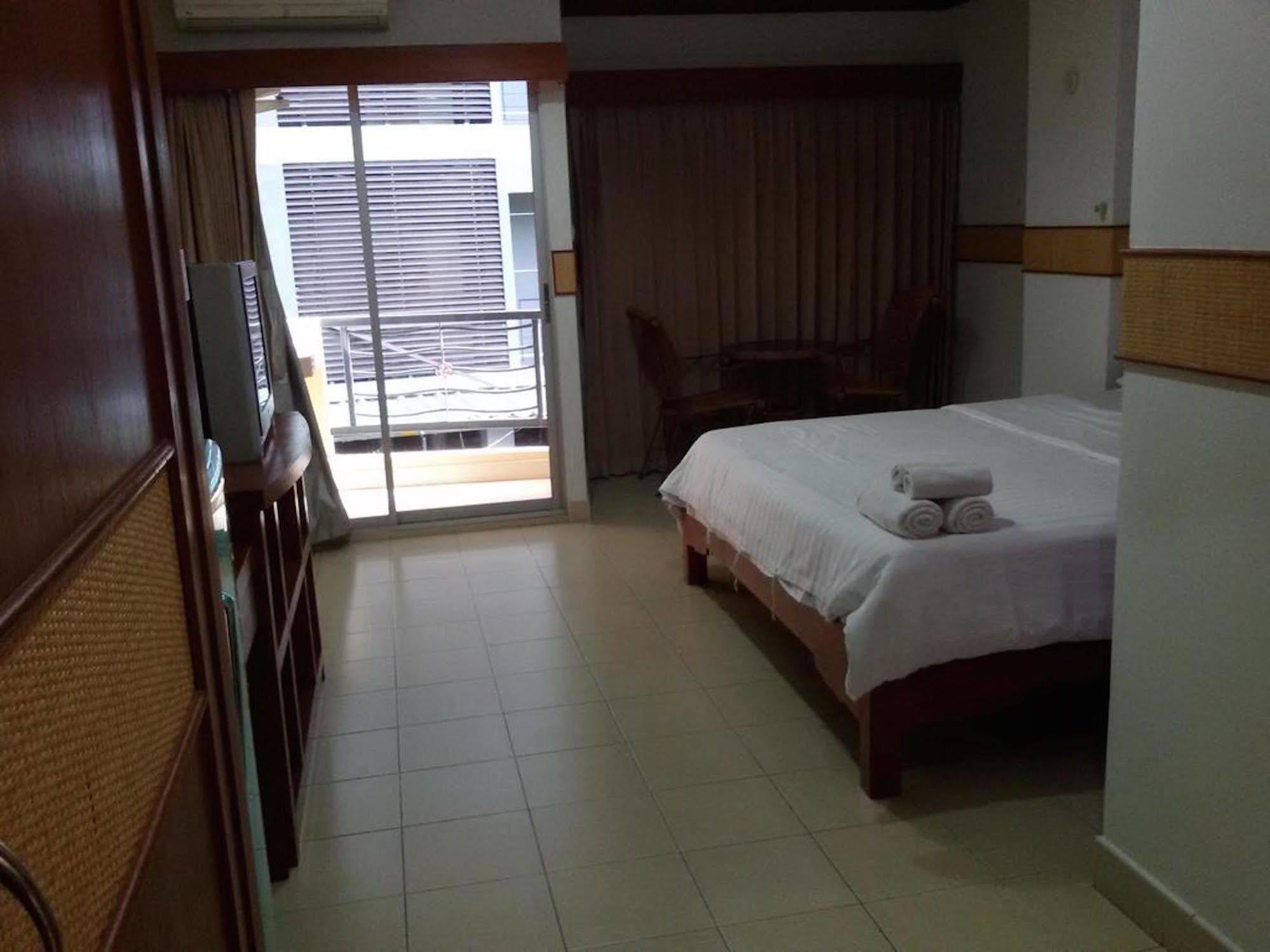 Rattakit Mansion Apart otel Pattaya Dış mekan fotoğraf